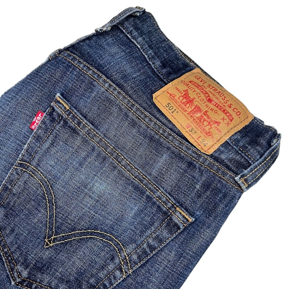 Levi's 501 Jeans Mens 33x34‎ Distressed Light Wash Button Fly Made in Mexico